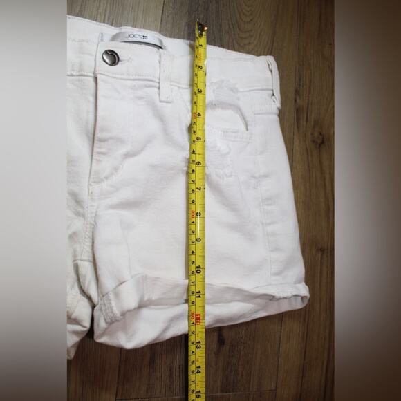 Joe’s Jeans White Denim Shorts Distressed Rolled Hem Women’s Size 26 - Picture 6 of 6
